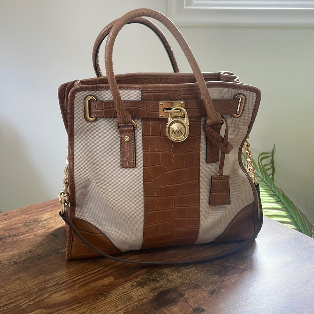 Michael Kors leather and fabric purse with handles!